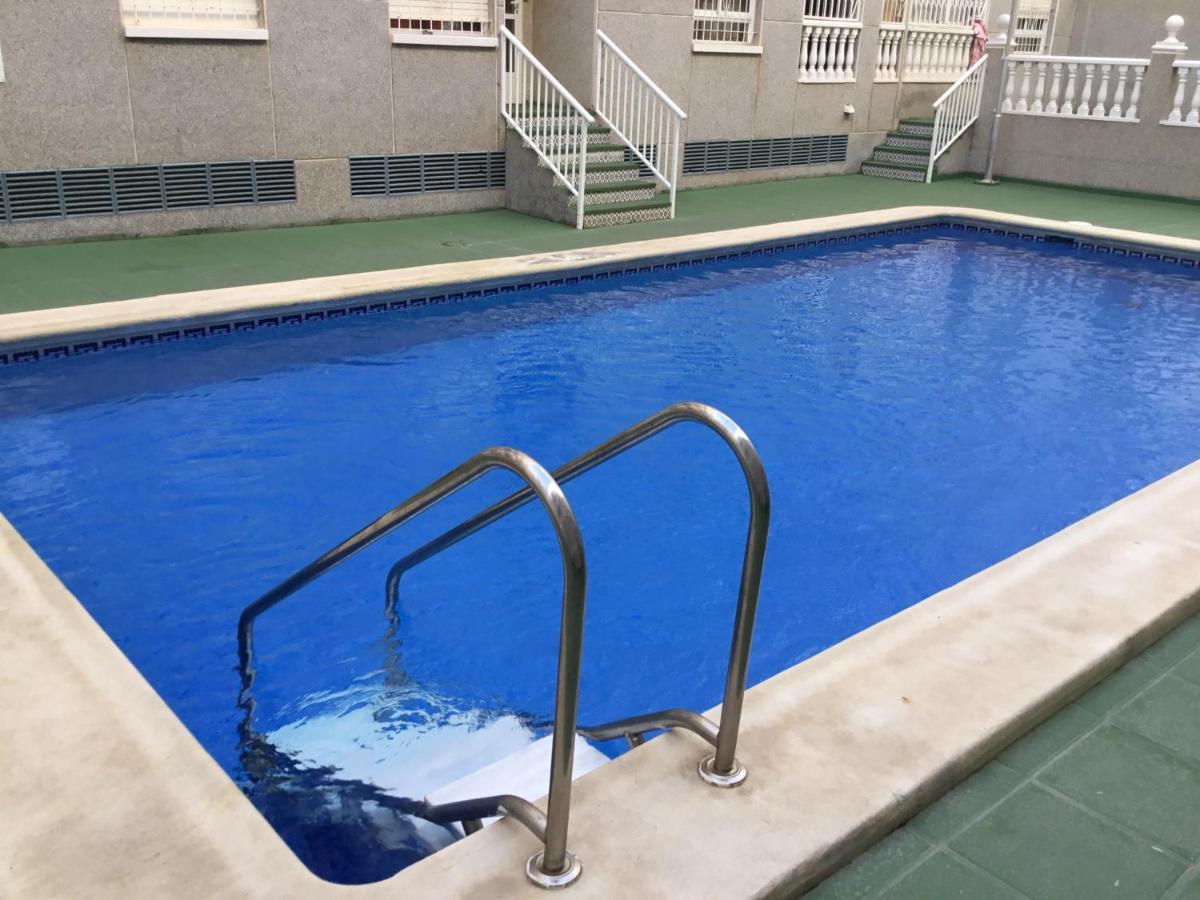 Apartament Montana Torrevieja Kültér fotó
